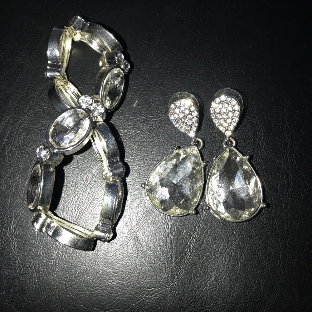 Bracelet and matching Earrings